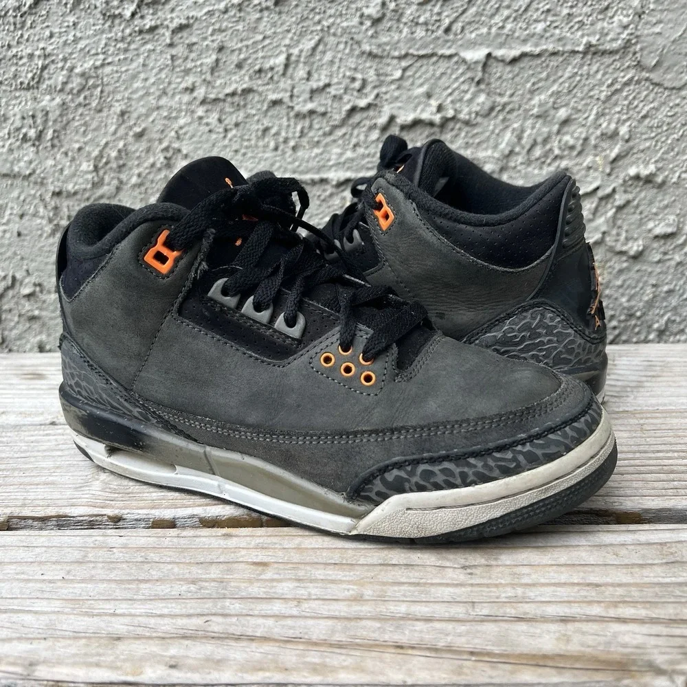 Nike Shoes Size 6Y Air Jordan Retro 3 Fear Pack Grey Orange DM0967-080 With Box